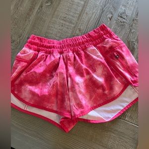 Lululemon Tracker Short Size 6
